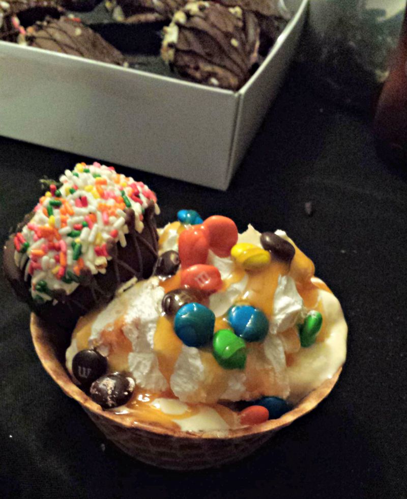 Ice Cream Sundae Bar Creations