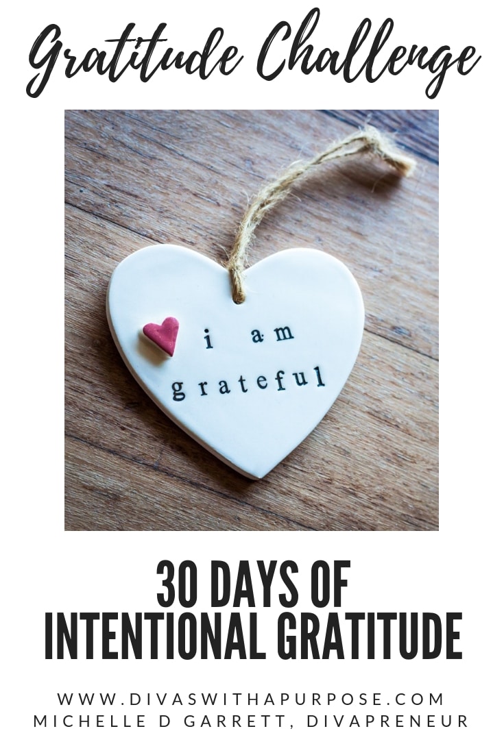 A simple and fun 30 day gratitude challenge to help us to establish a habit of being intentionally grateful in our daily routines. #thankfulthursday #gratitudechallenge