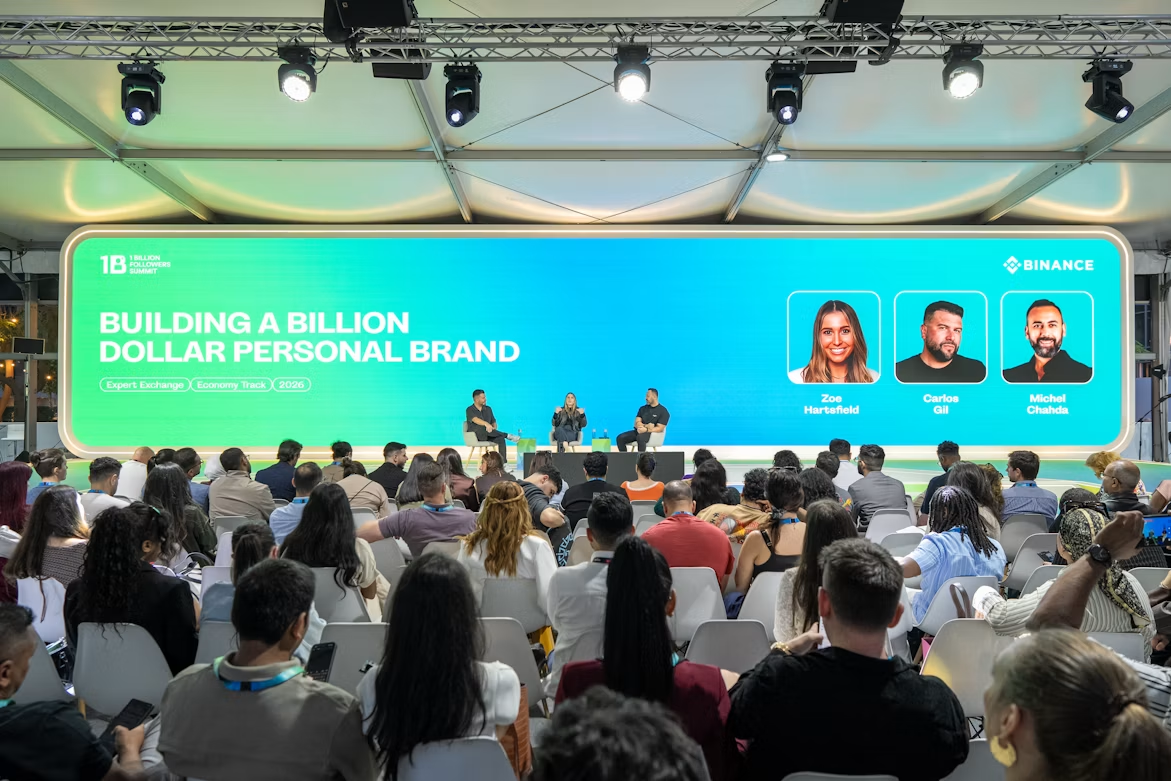 Large business conference demonstrating an immersive brand experience through event design and visual branding